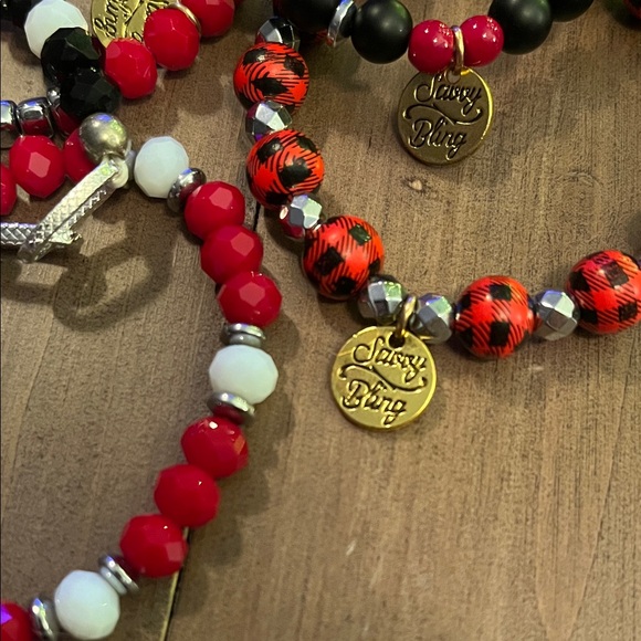 Red and Black Beaded Bracelets Set - Picture 2 of 3
